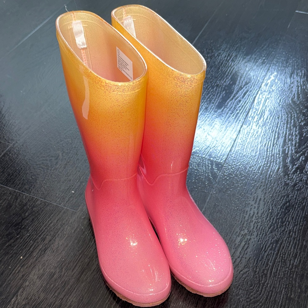 Ombré Pink and Orange Girls Cat&Jack Rain Boots Sz 2